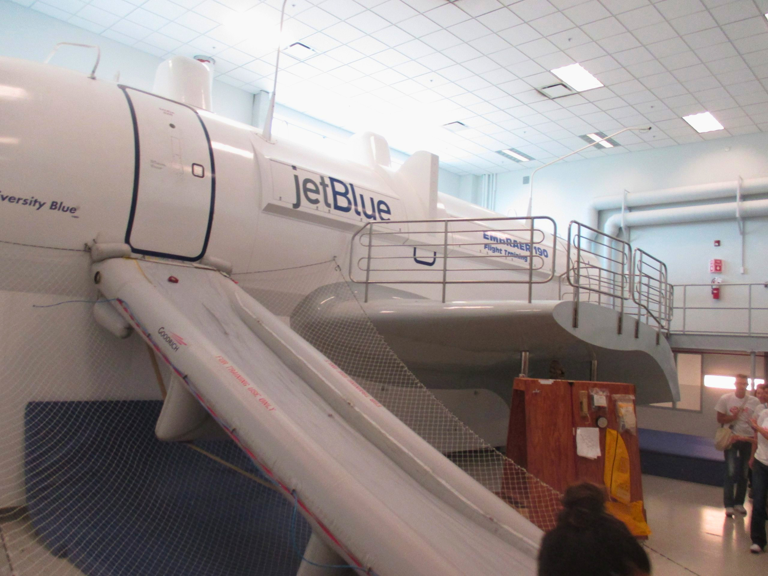 5 Steps to Prepare for Airline Flight Attendant Training